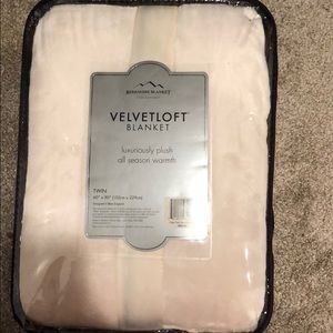 New Berkshire Blanket